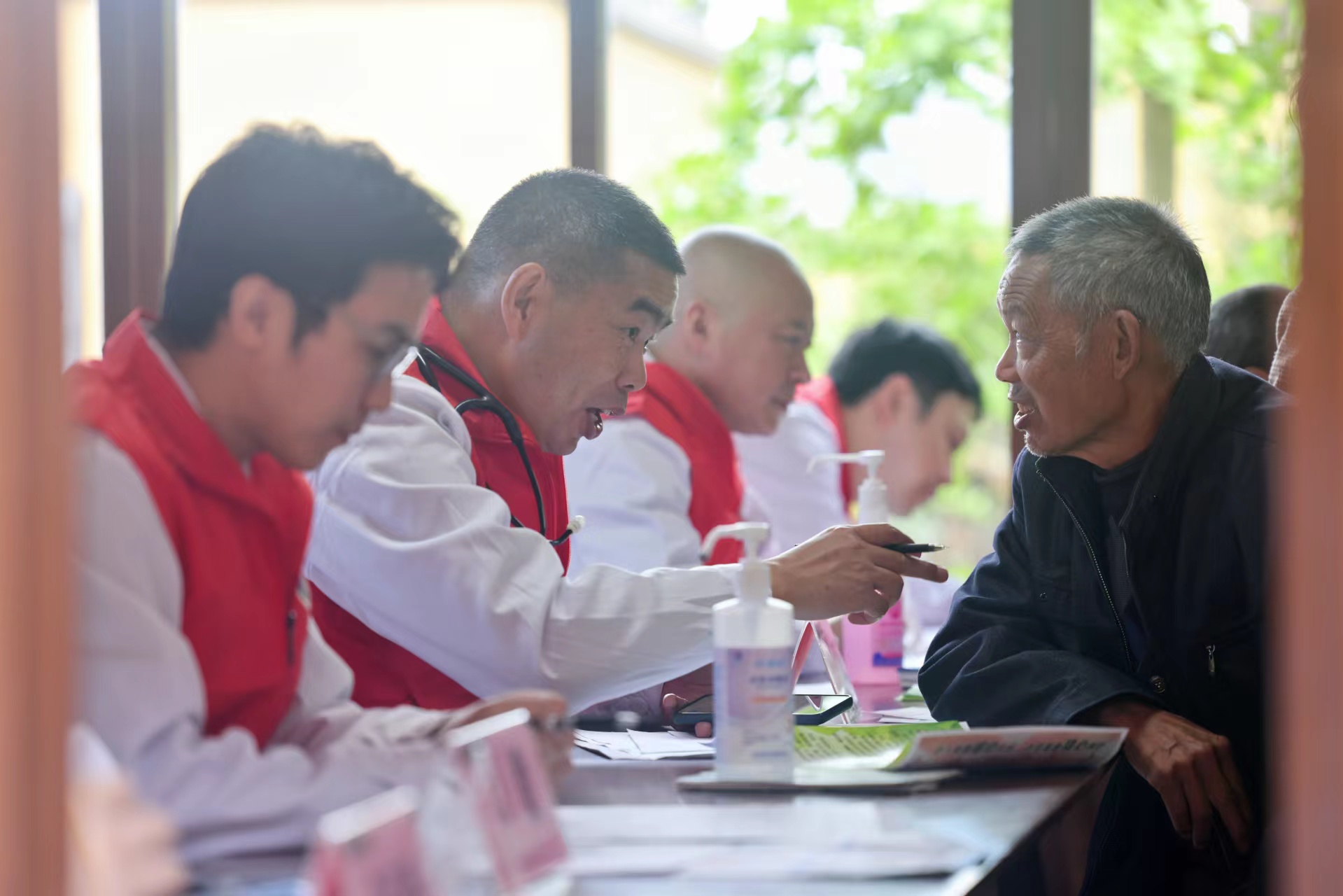 1728907921961056614.jpg 1728907921961056614.jpg